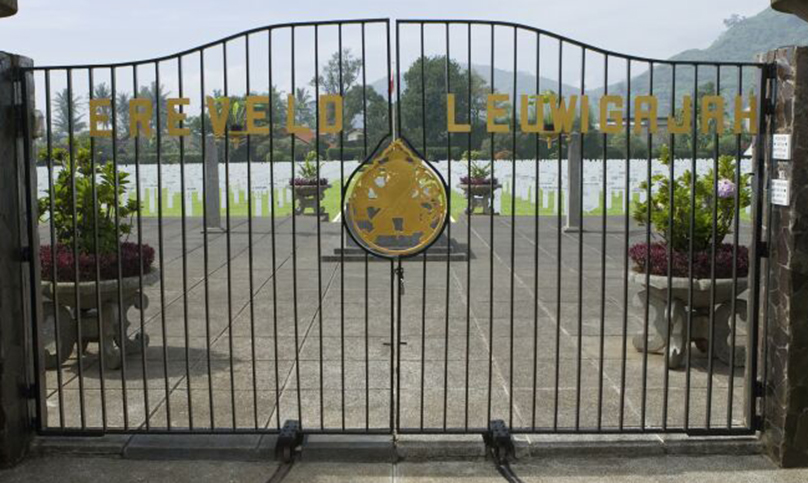 Het landbouwveld dat het kamp van voedsel moest voorzien, werd in 1949 een ereveld voor militairen en burgerslachtoffers van de Japanse bezetting. Het wordt onderhouden door de Nederlandse Oorloggravenstichting. Jaarlijks vindt er ook de herdenkingsbijeenkomst plaats voor de slachtoffer van de Junio Maru {1949:Cimahi}