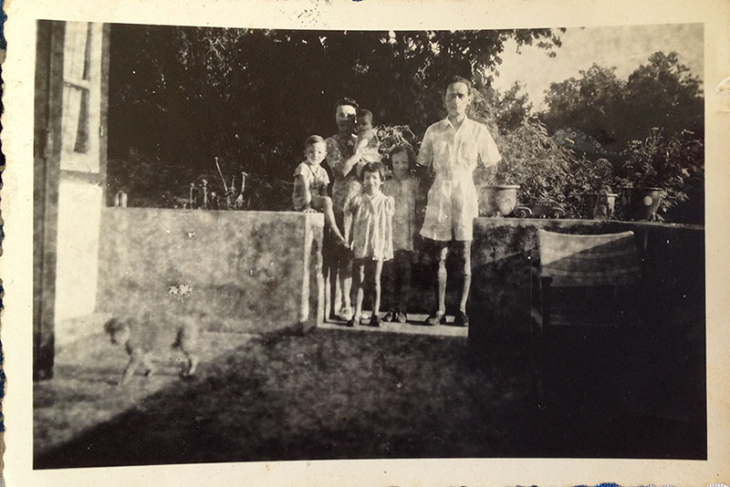 foto gezin Klencke Ambon 1947